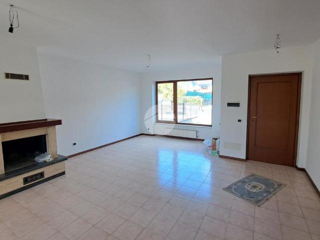 Villa Indipendente in affitto a De Matthaeis, Frosinone