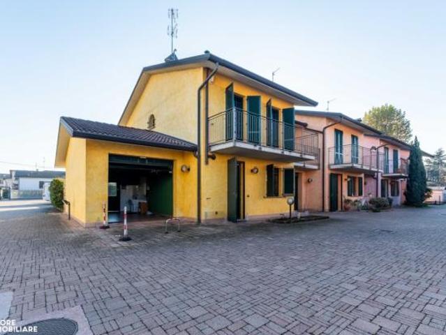 Villa Indipendente in vendita a Spino d’Adda, Spino D'adda