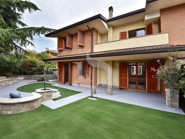 Villa Indipendente in vendita a Ruginello, Vimercate