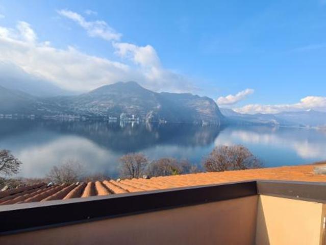 Villa Indipendente in vendita a Comunità montana del Sebino bresciano, Monte Isola