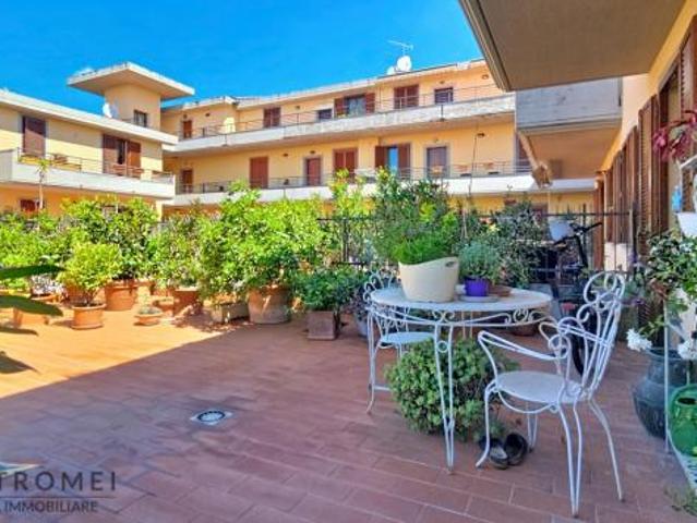 Villa Indipendente in vendita a Badia Pozzeveri, Altopascio