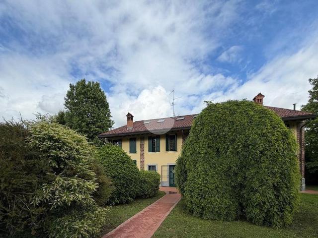 Villa Indipendente in affitto a Santa Valeria, Seregno