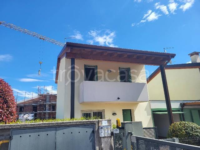 Villa Indipendente in affitto a Caldogno, Veneto