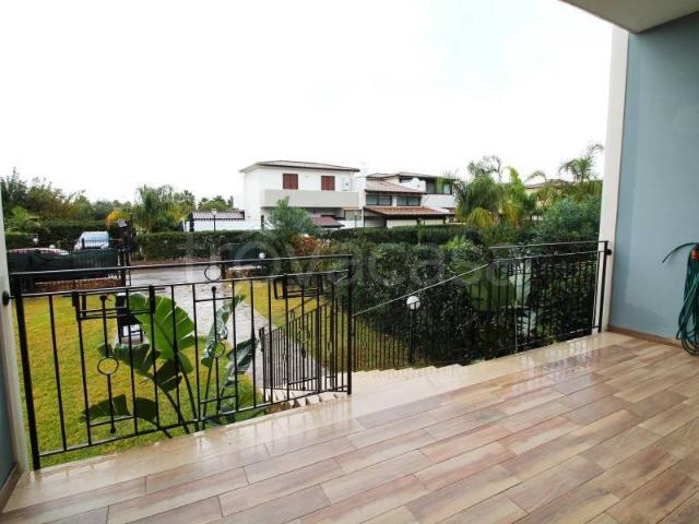 Villa Schiera in affitto a Campofelice Di Roccella, Sicilia