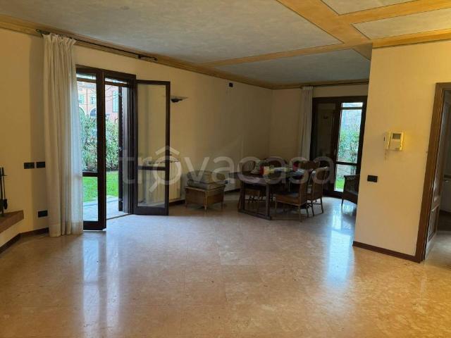 Villa Indipendente in affitto a Piemonte, Torino