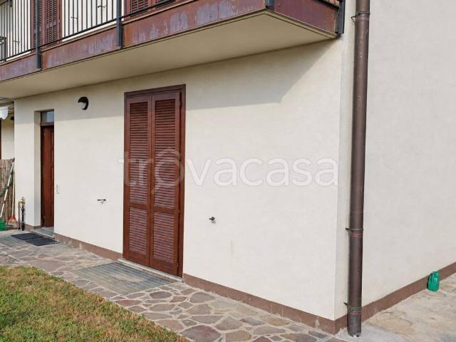 Villa Indipendente in affitto a Castelnuovo Bozzente, Como