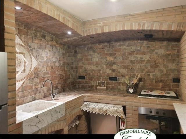 Villa Indipendente in affitto a Palvotrisia, Castelnuovo Magra