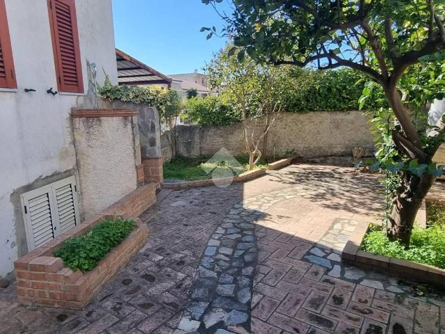 Villa Indipendente in affitto a Calabria, Catanzaro