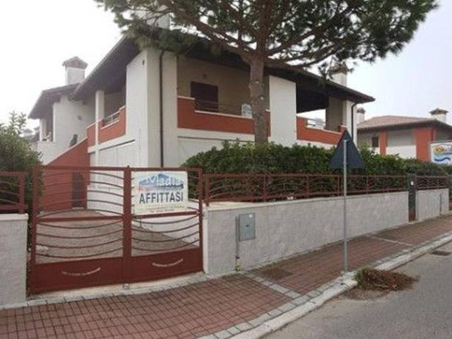 Villa Schiera in affitto a Lido degli Scacchi, Comacchio