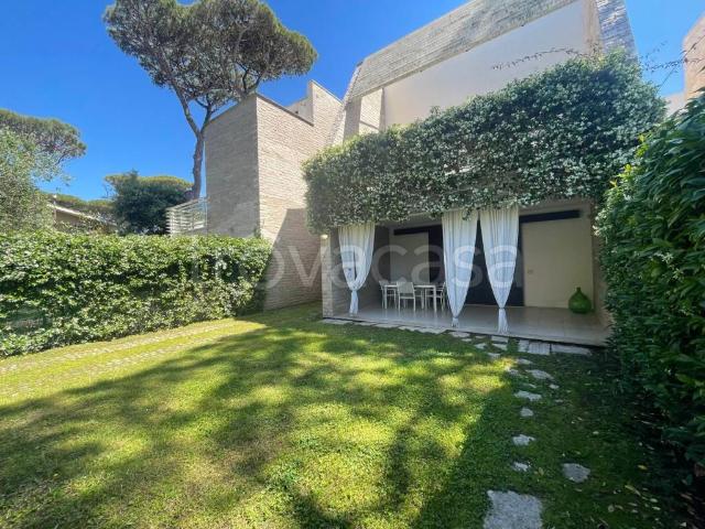 Villa Schiera in affitto a Fregene, Roma Capitale