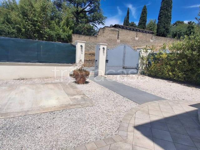 Villa Indipendente in affitto a Le Rughe, Formello