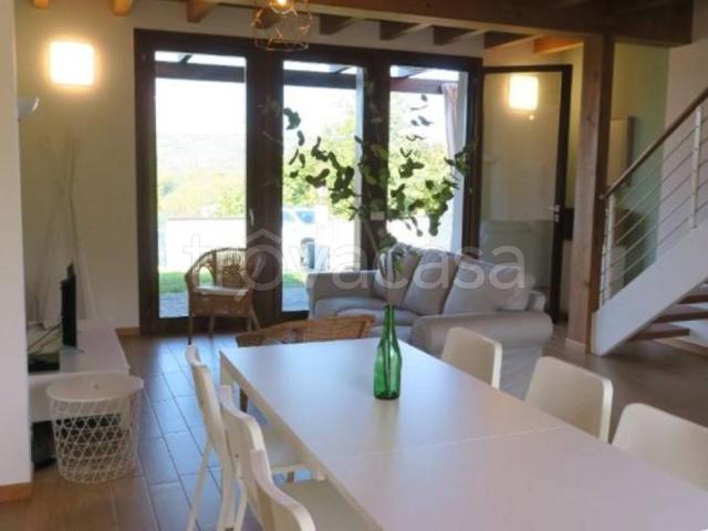 Villa Indipendente in affitto a Lesignano De' Bagni, Reggio Emilia