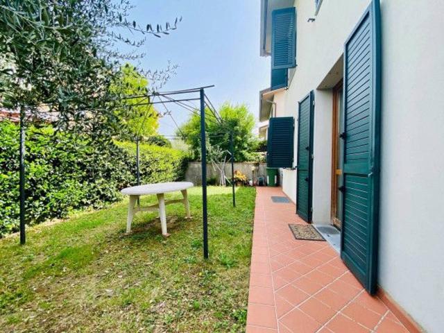 Villa Schiera in affitto a San Cassiano a Vico, Lucca
