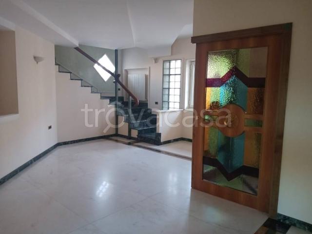 Villa Indipendente in affitto a Fabbreria, Campello Sul Clitunno