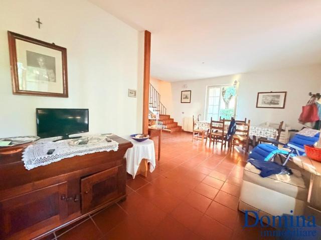 Villa Indipendente in affitto a Marina Di Massa, Toscana