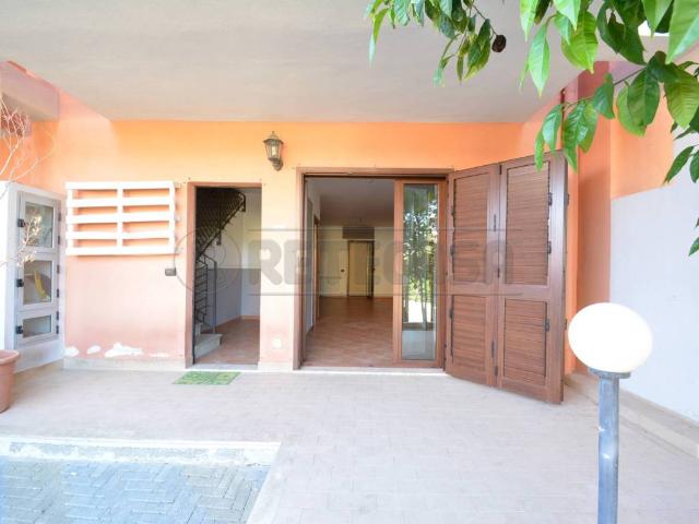 Villa Indipendente in affitto a V Circoscrizione, Messina