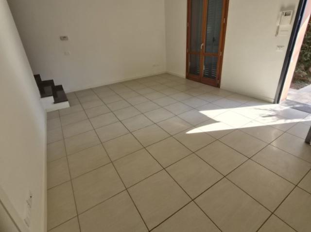 Villa Schiera in affitto a Montale, Toscana