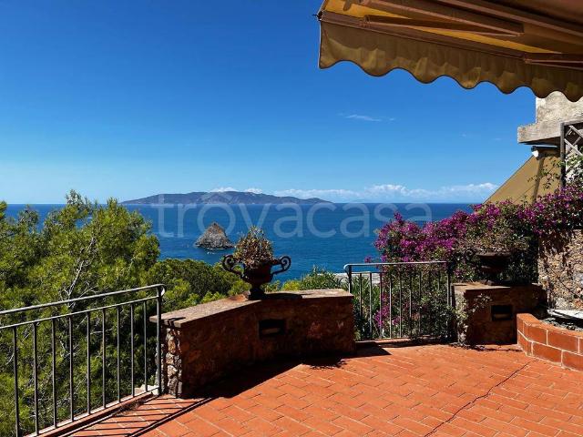Villa Indipendente in affitto a Campello Sul Clitunno, Umbria