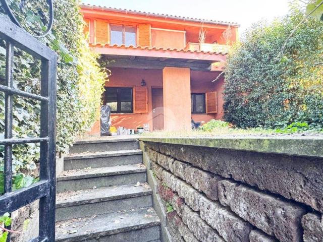 Villa Schiera in affitto a Nepi, Lazio