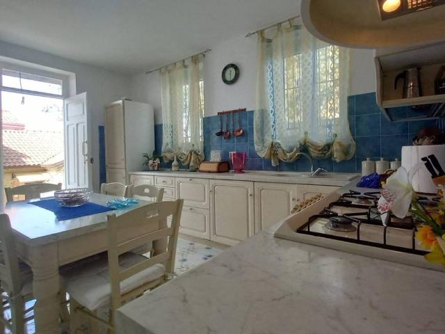 Villa Indipendente in affitto a Perdifumo, Campania