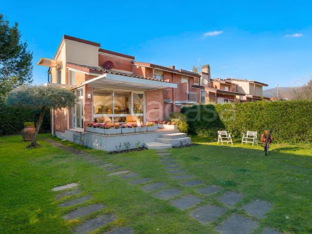 Villa Indipendente in affitto a Tonfano, Toscana