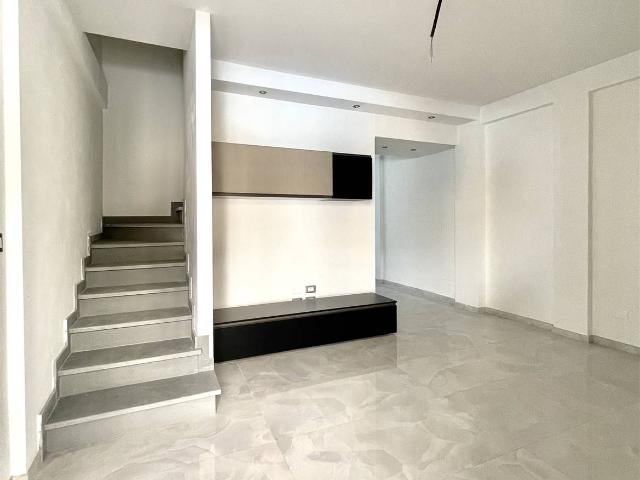 Villa Indipendente in affitto a Quadrante Europa - Stazione, Prato