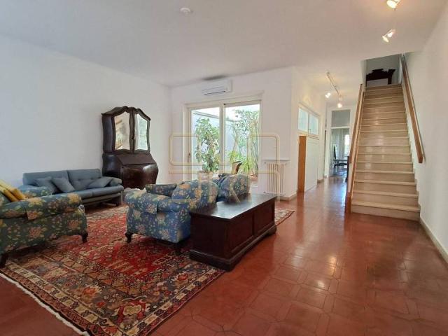 Villa Schiera in affitto a Axa, Roma Capitale
