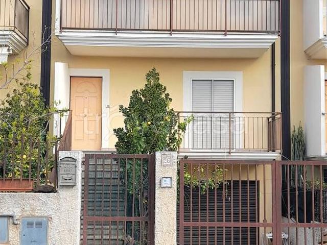 Villa Schiera in affitto a Calabria, Catanzaro