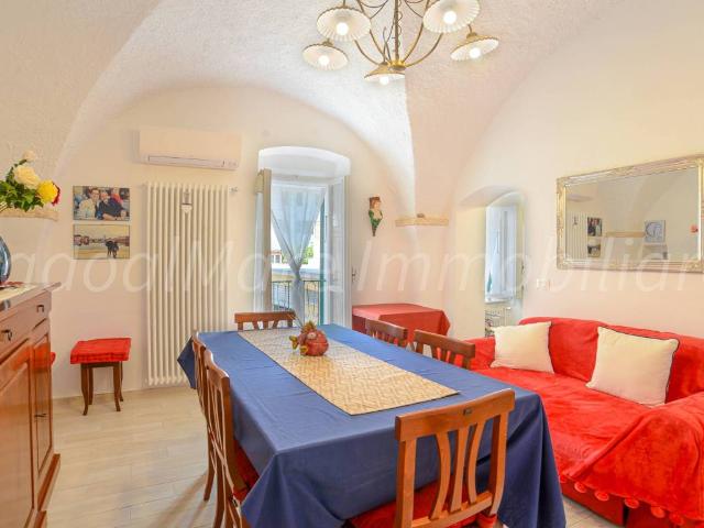 Villa Indipendente in affitto a Spotorno, Savona