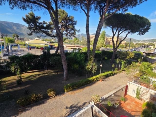 Villa Schiera in affitto a Terracina, Lazio