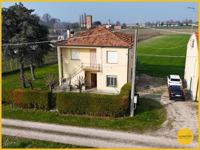 Villa Indipendente in affitto a Argenta, Reggio Emilia