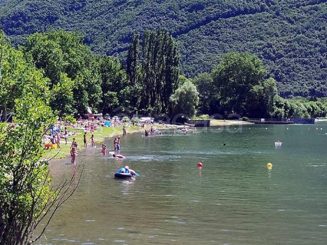 Villa Indipendente in affitto a Laghetto, Colico