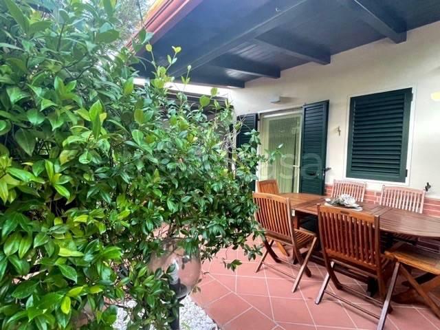 Villa Indipendente in affitto a Fabbreria, Cortaccione