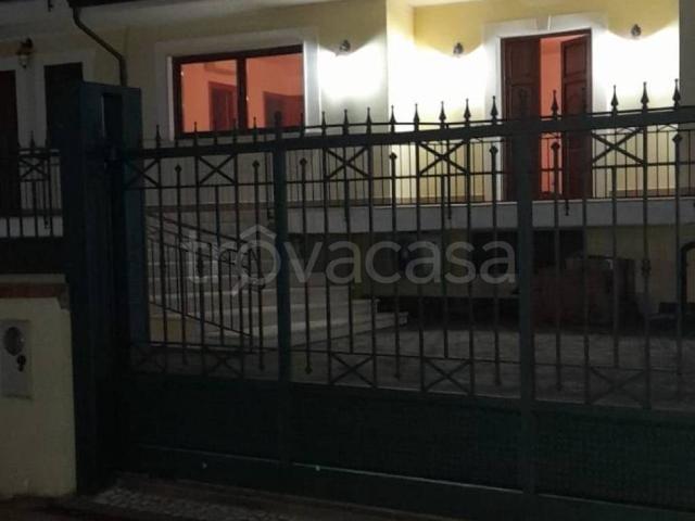 Villa Indipendente in affitto a Santa Cecilia, Eboli