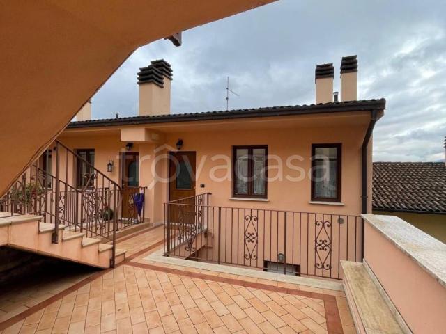 Villa Indipendente in affitto a Progetto CASE Cese, L'Aquila