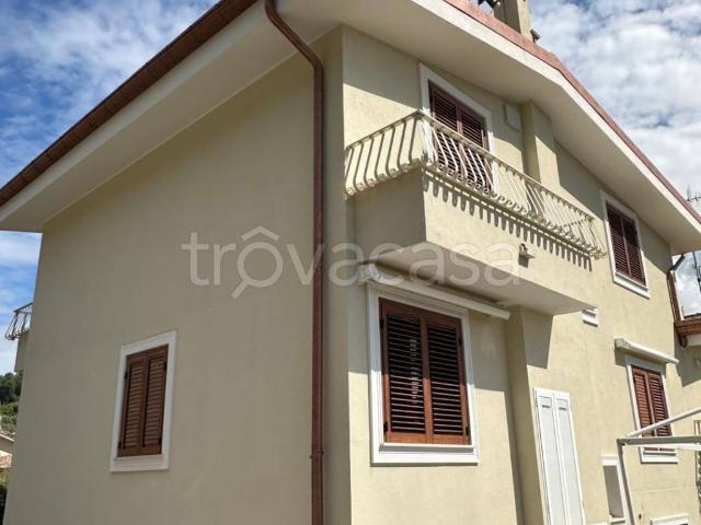 Villa Indipendente in affitto a Olevano Romano, Roma Capitale