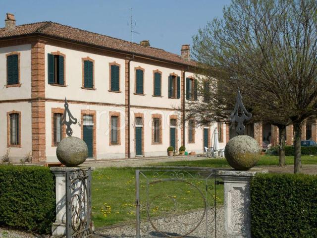 Villa Indipendente in affitto a Turro, Podenzano
