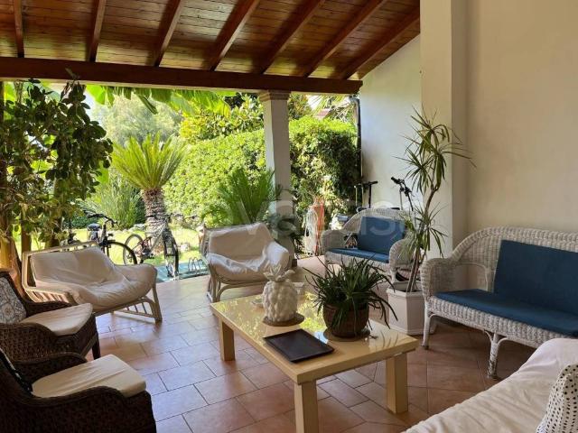 Villa Indipendente in affitto a Tognazzi, Roma Capitale