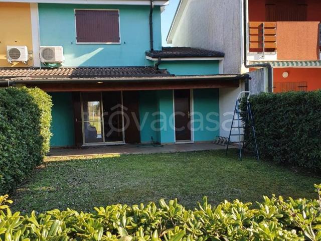Villa Indipendente in affitto a Rosolina, Rovigo