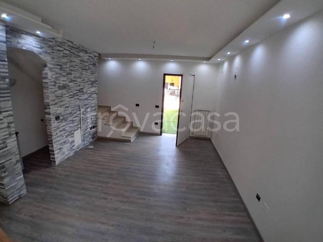 Villa Indipendente in affitto a San Gervasio Bresciano, Brescia