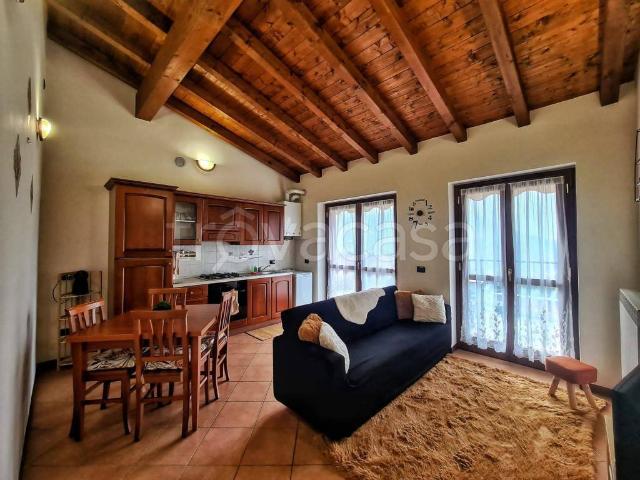 Villa Indipendente in affitto a Val Di Nizza, Lombardia