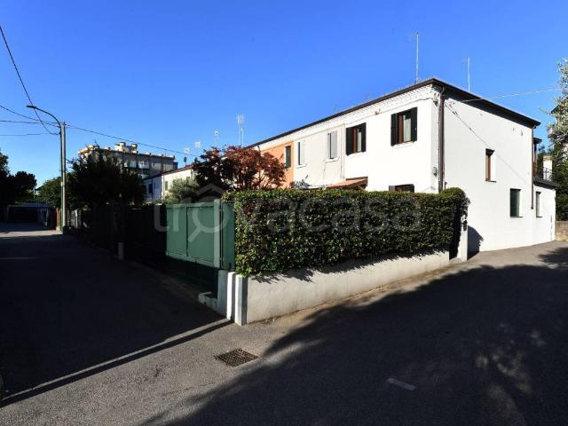 Villa Indipendente in affitto a Carpenedo, Venezia