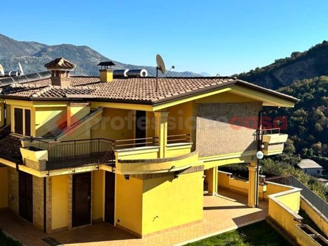 Villa Schiera in vendita a Maddalena, Alatri