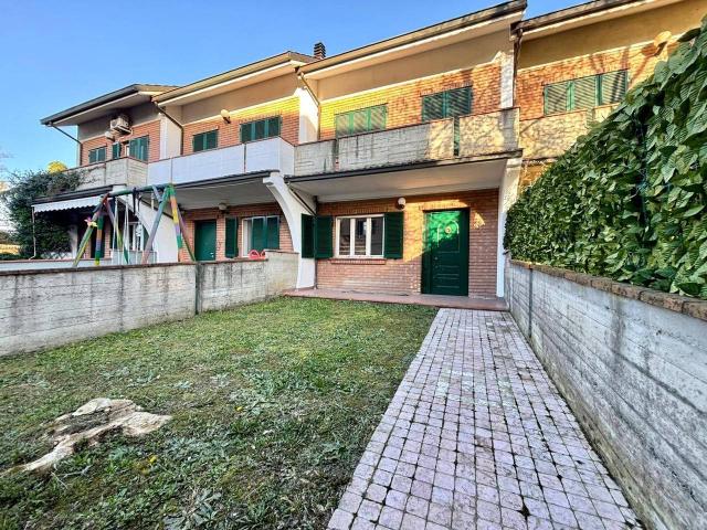 Villa Schiera in vendita a Piemonte, Alessandria