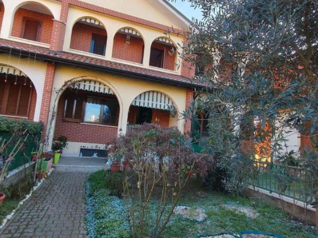 Villa Schiera in vendita a Piemonte, Alessandria