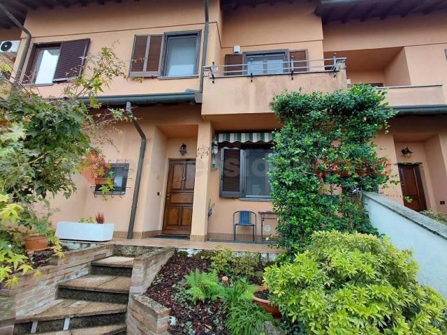 Villa Schiera in vendita a Arconate, Milano