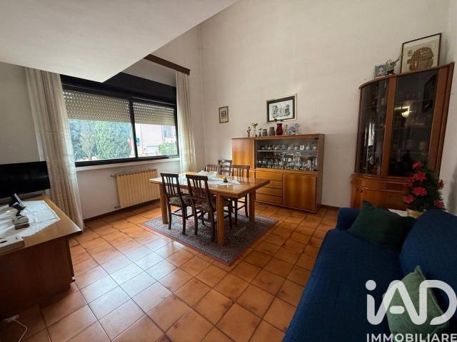 Villa Schiera in vendita a Palazzo Del Pero, Toscana