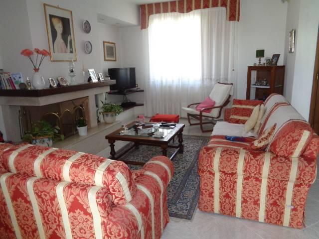 Villa Schiera in vendita a Policiano, Arezzo