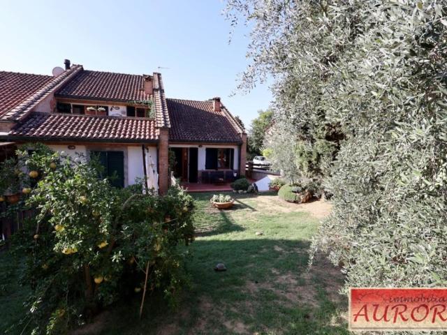 Villa Schiera in vendita a Centro, Poggibonsi