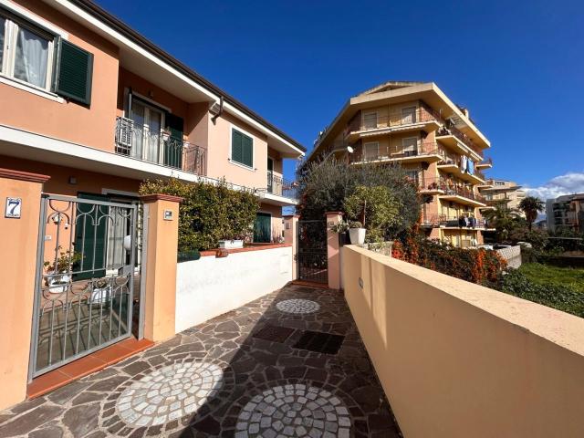Villa Schiera in vendita a Militi, Barcellona Pozzo Di Gotto